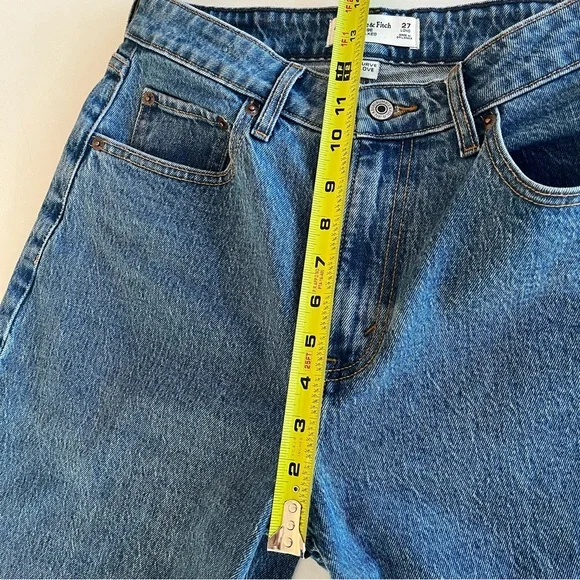 Abercrombie Curve Love High Rise 90s Relaxed Jeans Medium Wash 27 Long - Picture 12 of 14